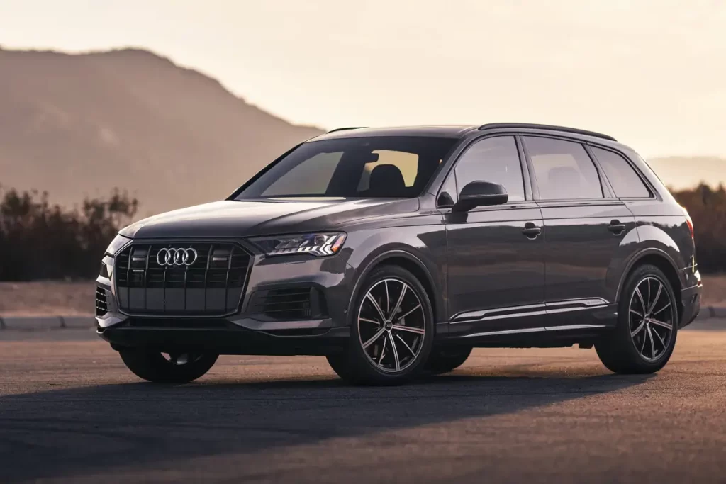 Audi Q7 Car