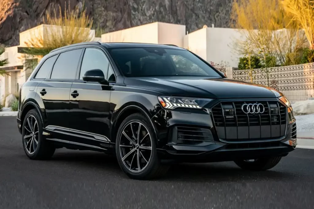 Audi Q7 Car