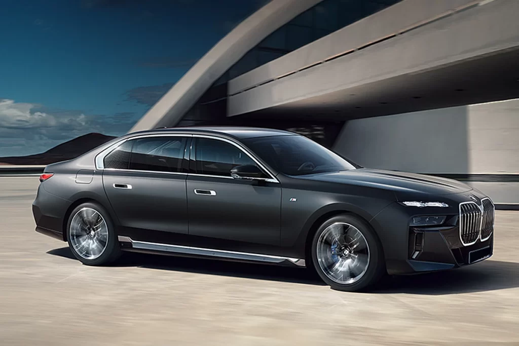 BMW 7-Series Car image
