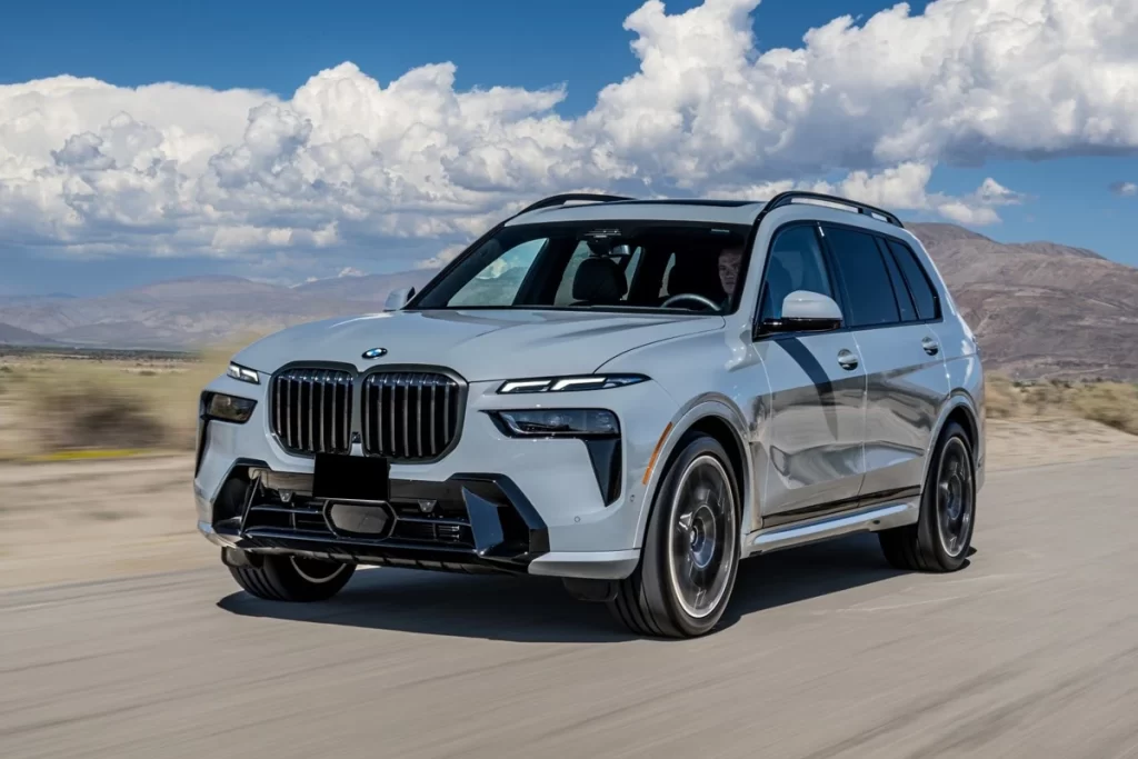 BMW X7 SUV Car image