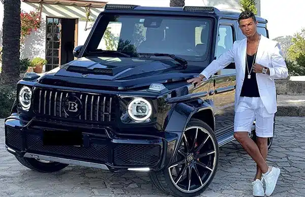 Ronaldos-Mercedes-Benz G-Wagon Brabus car