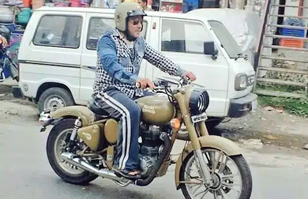 Salman khan Royal Enfield Desert Storm 500 1