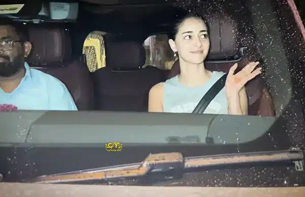 Ananya Panday Range Rover