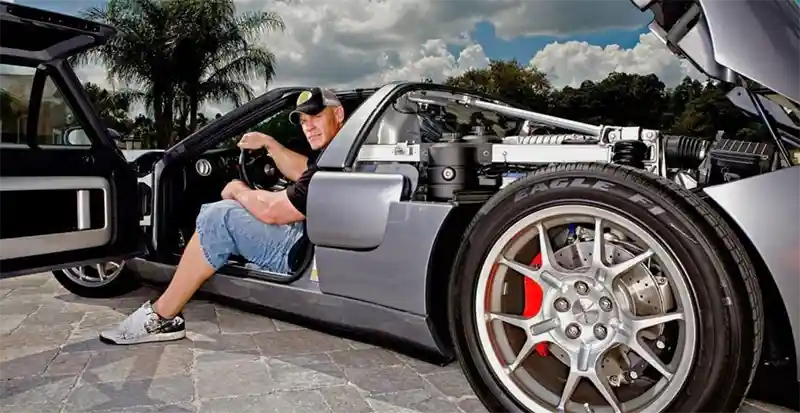 John Cena in his 2006 Ford GT car